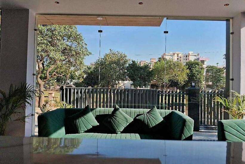 Emerald Suites เกรทเตอร์นอยดา ภายนอก รูปภาพ