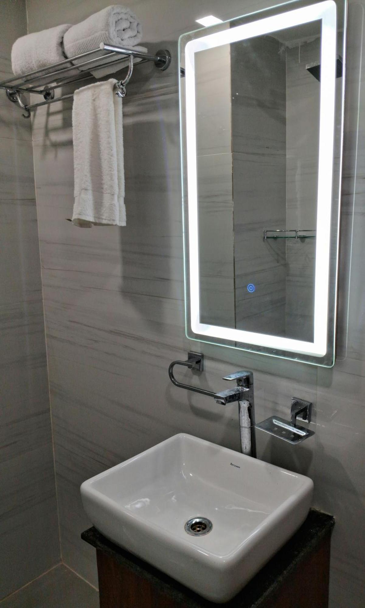 Emerald Suites เกรทเตอร์นอยดา ห้อง รูปภาพ
