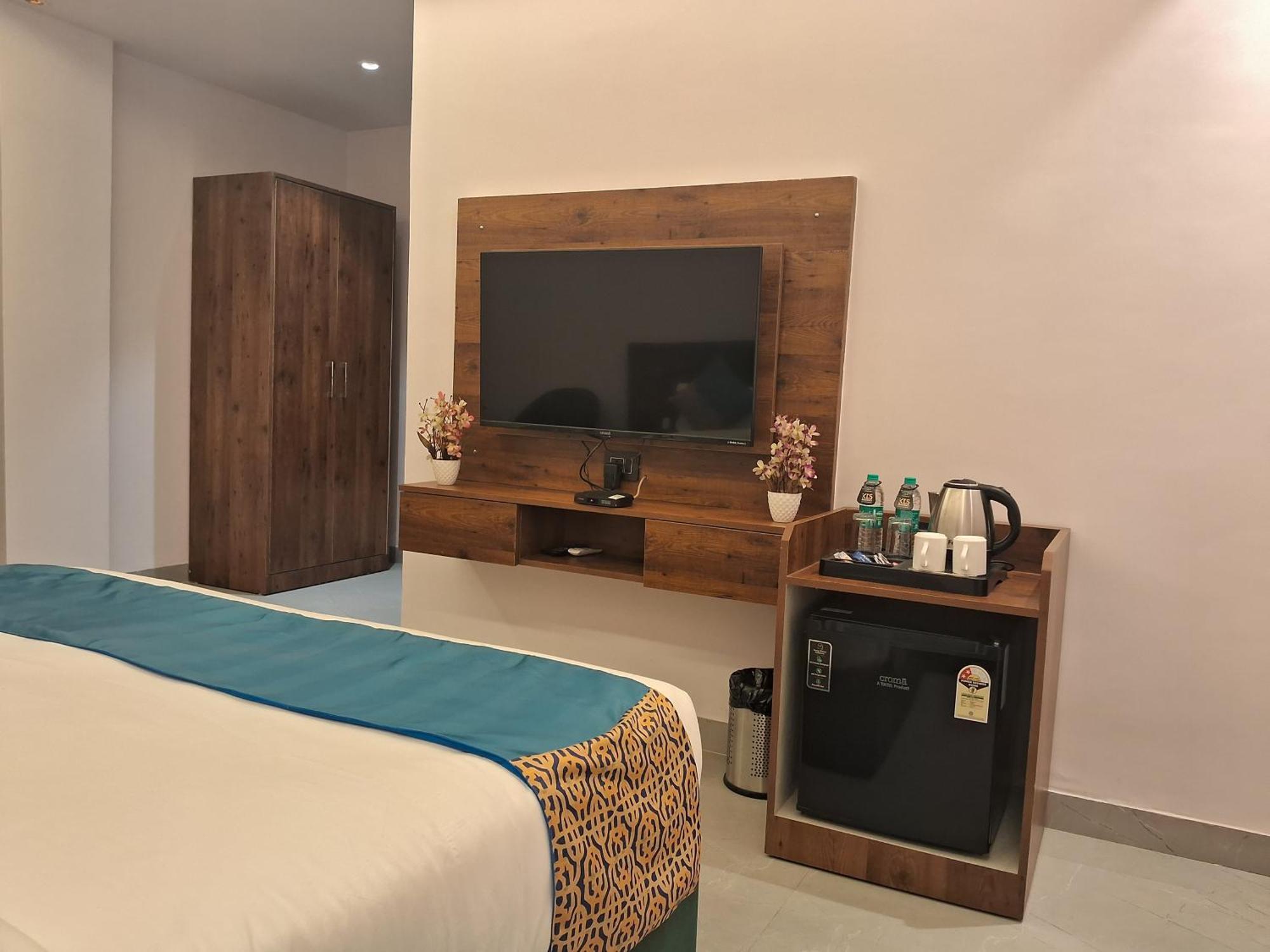 Emerald Suites เกรทเตอร์นอยดา ห้อง รูปภาพ